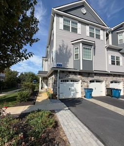 32 Emily Ct