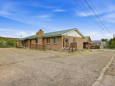 11055 Highway 65