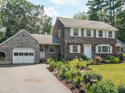 Property at 17 Reeds Ferry Way, Merrimack, NH
