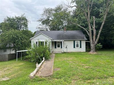 419 N Shawnee Blvd