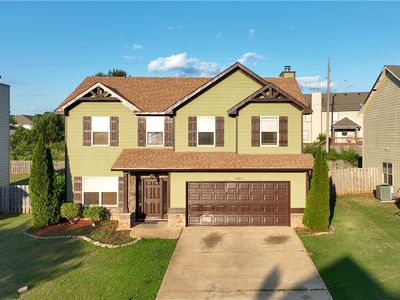 1401 Southwick Ln
