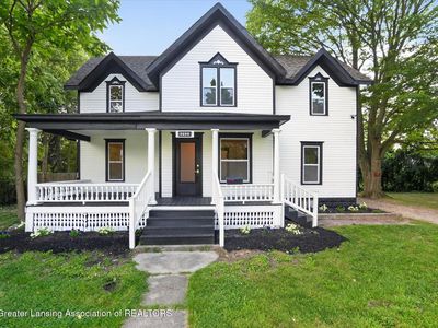 2405 N Grand River Ave