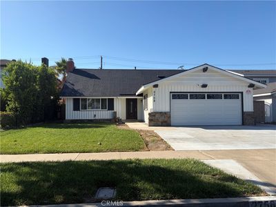 2758 W Stockton Ave