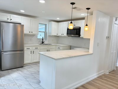 1881 W 4TH Street