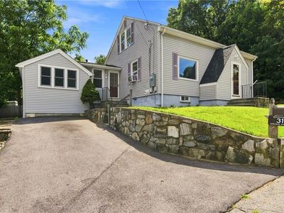 31 Coolidge Ave