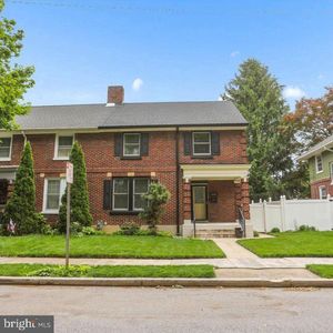 833 Arlington Rd