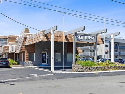 145 NW Inlet Ave