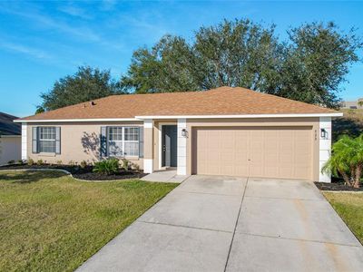 733 Cherry Laurel St