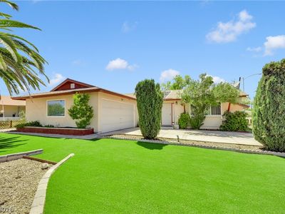 1825 Shadow Mountain Pl