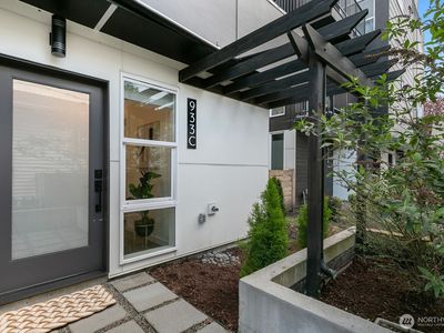 933 NW 52nd Street #C