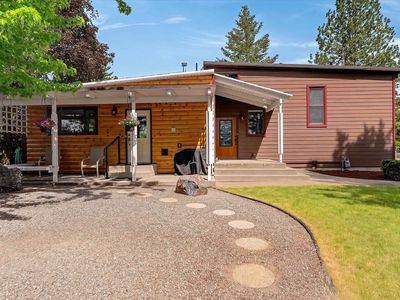3116 E Center Rd
