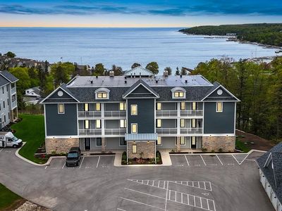 10612 Shore View Pl UNIT 303