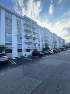 16465 NE 22nd Ave APT 118