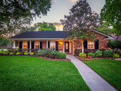 2503 Baycrest Dr