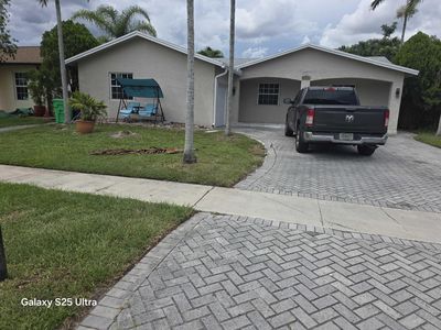 10975 NW 27th Place