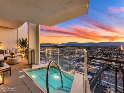 4381 W Flamingo Rd #5701