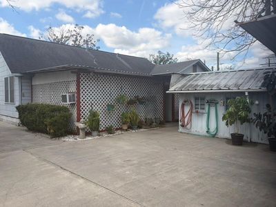 817 S Main St