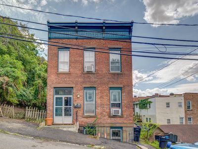 44 Christie Street
