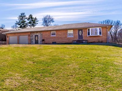 110 W Mount Pleasant Rd