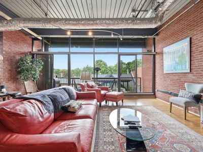 515 W Main St #412