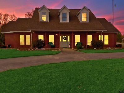 373 County Road 2724