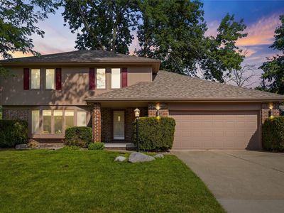 1056 Maplenol Dr