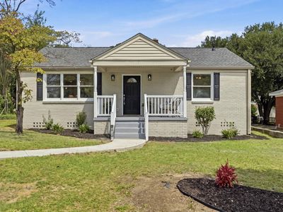 1612 Decree Ave