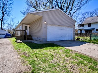 1240 W Waterloo Rd