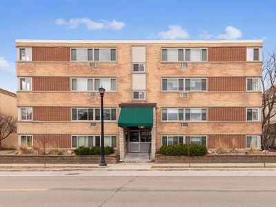 3120 Hennepin Ave Unit 103