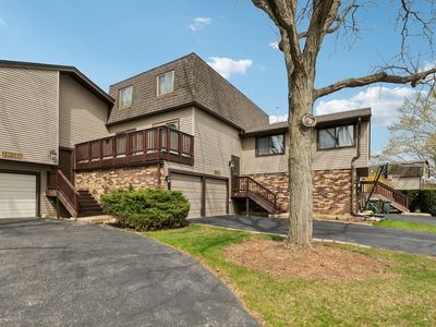 29W388 White Oak Dr