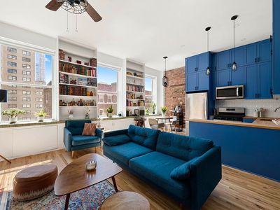 305 W 55th St APT 4D