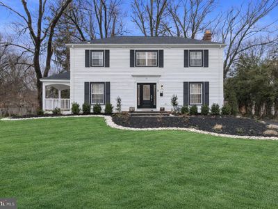 11 Hendrickson Rd