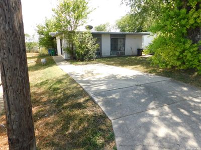 604-606 Morningview