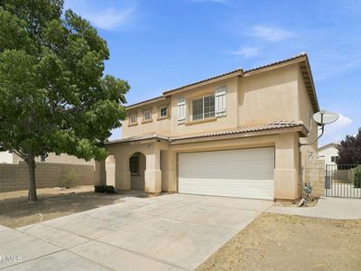 3627 E Avenue H10