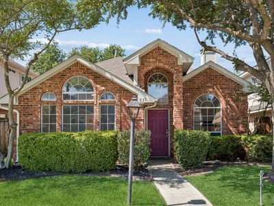 537 Raintree Cir
