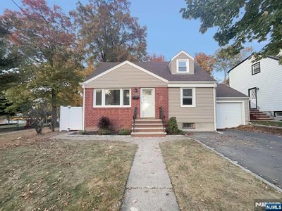 129 W Magnolia Ave