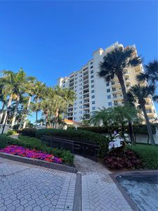 13621 Deering Bay Dr APT 502