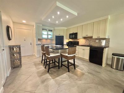 3920 Inverrary Blvd APT 607C