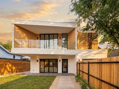 1005 W Johanna St W