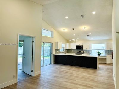 116 W Bayridge Dr