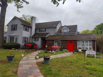 604 Saint Georges Ave