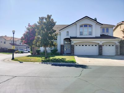 8880 Water Song Cir