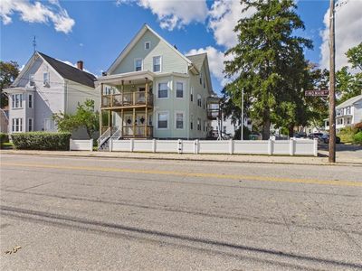 464 N Main St