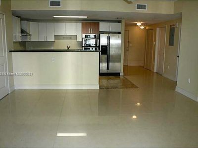 170 SE 14th St APT 1401