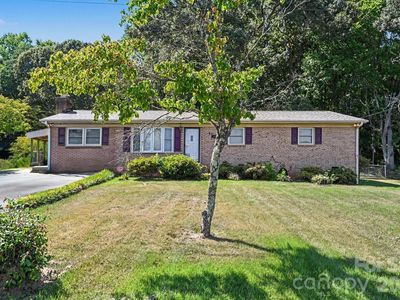 141 Howie St