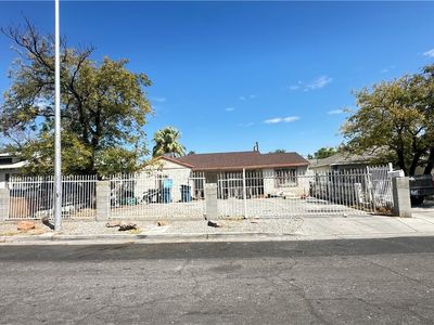 2117 Elm Ave