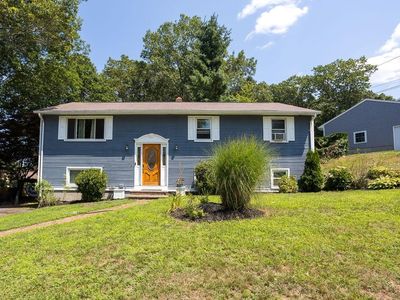 121 Cross Bow Ln