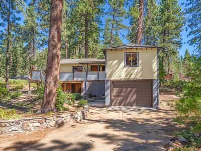 9923 Pelican Dr