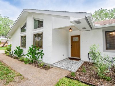 308 E Trant Rd