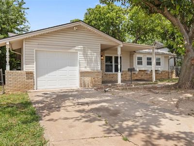 3325 Del Rancho Dr